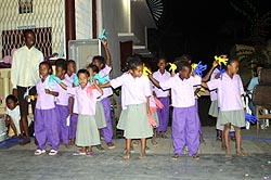 danse des enfants du foyer